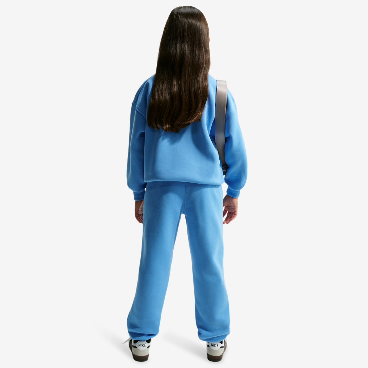Nike NSW Club Fleece Loose Pants Image 5 of 5. Tap to open photo gallery.