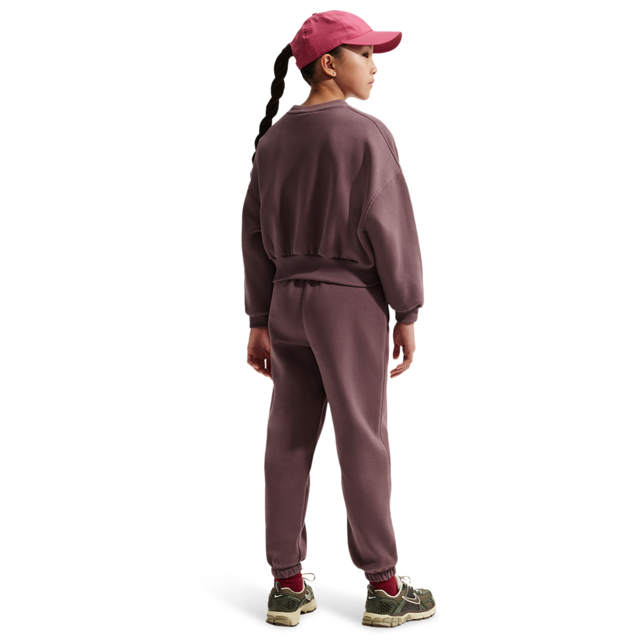 Nike NSW Club Fleece Loose Pants Image 4 of 4. Tap to open photo gallery.