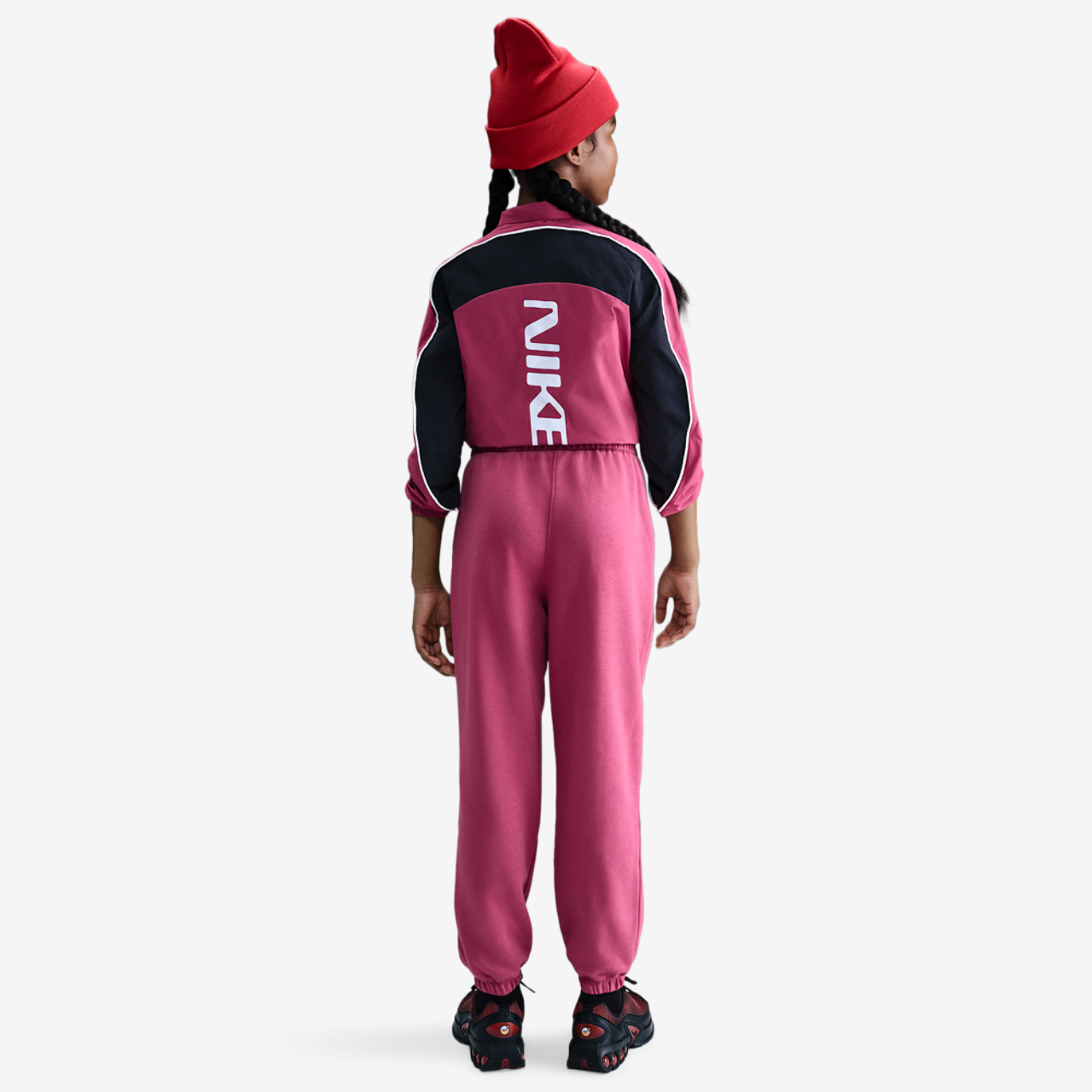 Nike NSW Club Fleece Loose Pants Image 4 of 4. Tap to open photo gallery.