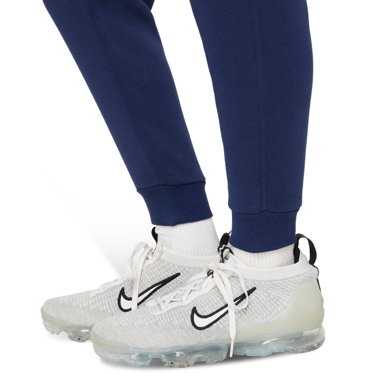 Nike NSW Club LBR Fleece Joggers Image 5 of 5. Tap to open photo gallery.