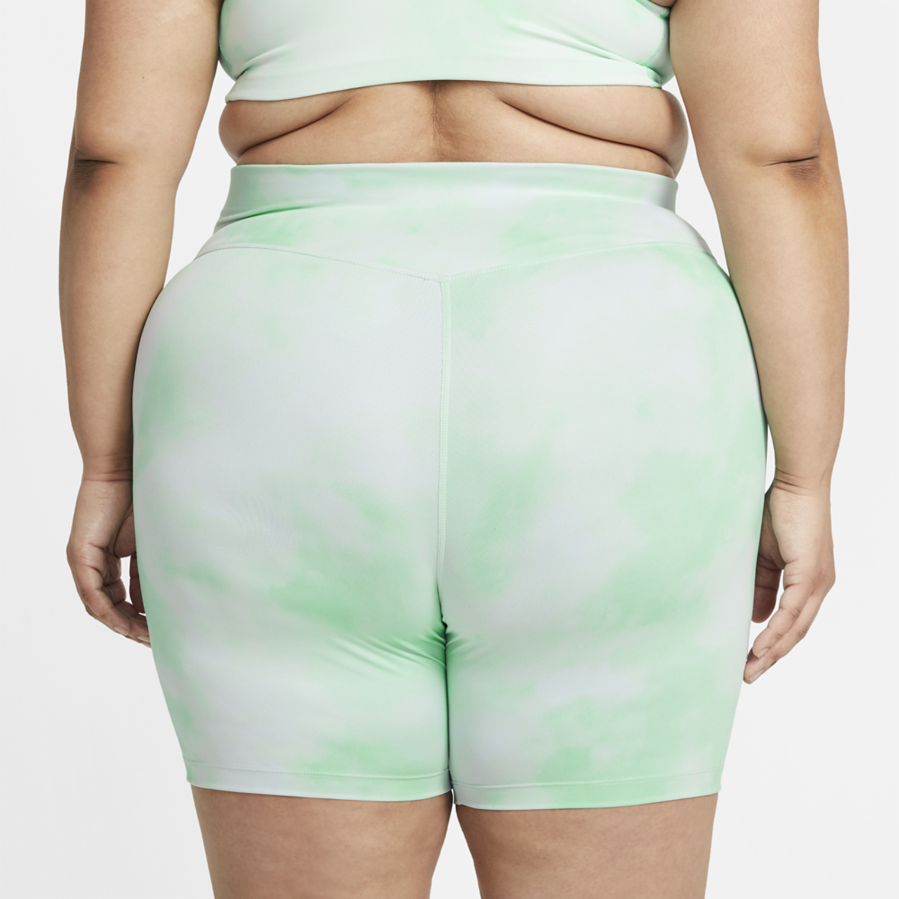 Nike Plus Size One 7" Iconclash Core Tights Image 2 of 4. Tap to open photo gallery.