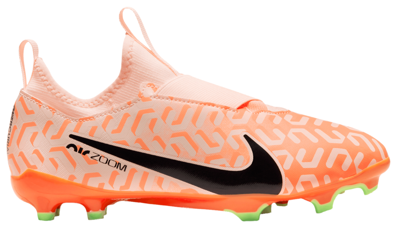Nike Zoom Vapor 15 Academy NU FG/MG Image 1 of 5. Tap to open photo gallery.
