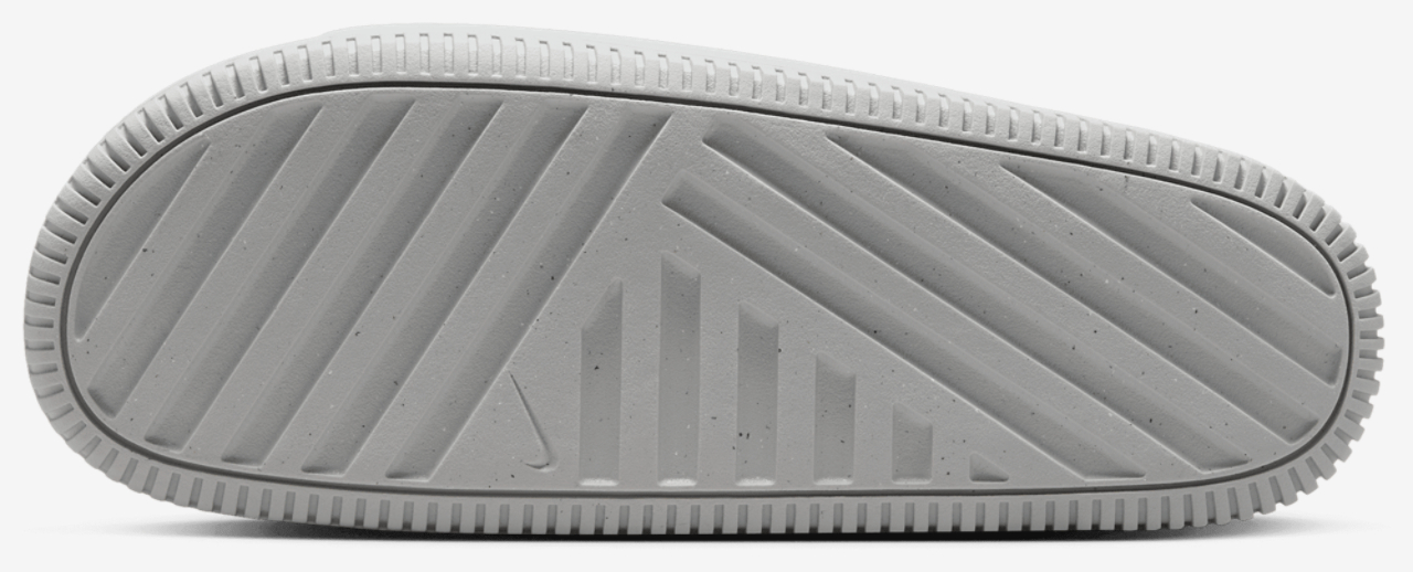 Nike Calm Slides Image 4 of 4. Tap to open photo gallery.