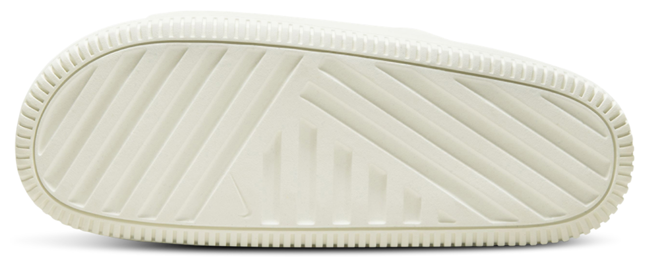 Nike Calm Slides Image 4 of 4. Tap to open photo gallery.