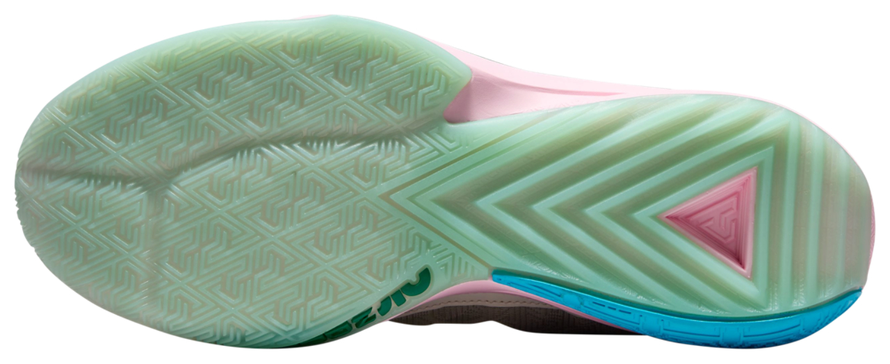 Nike Zoom Freak 5 Image 6 of 6. Tap to open photo gallery.