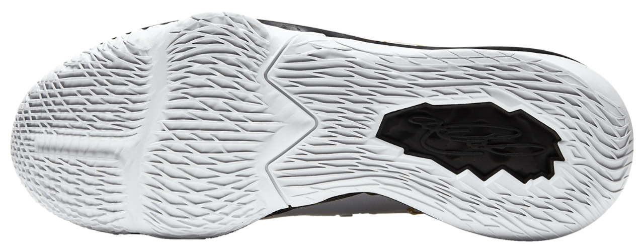 Nike LeBron 17 Low Image 5 of 5. Tap to open photo gallery.
