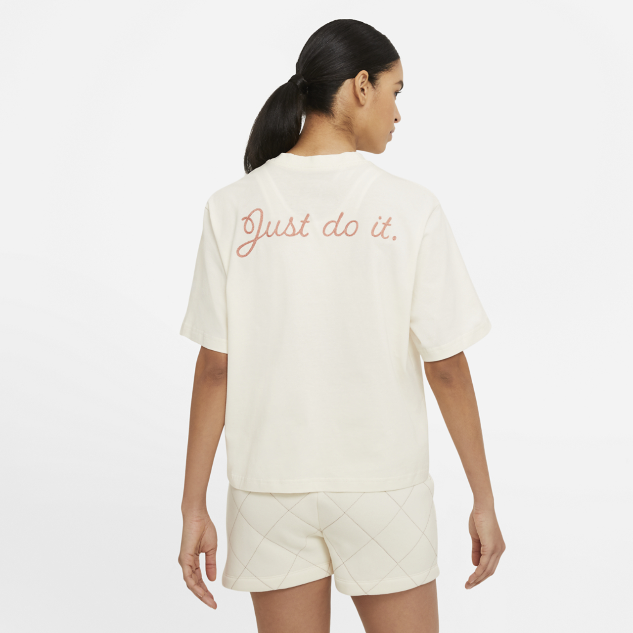 Nike NSW Short Sleeve Boxy T-Shirt Image 2 of 2. Tap to open photo gallery.