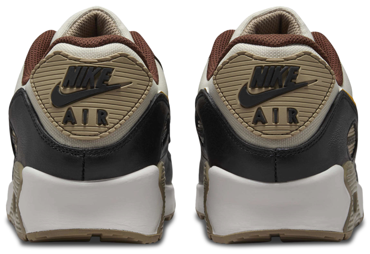 Nike Air Max 90 GTX Image 3 of 5. Tap to open photo gallery.