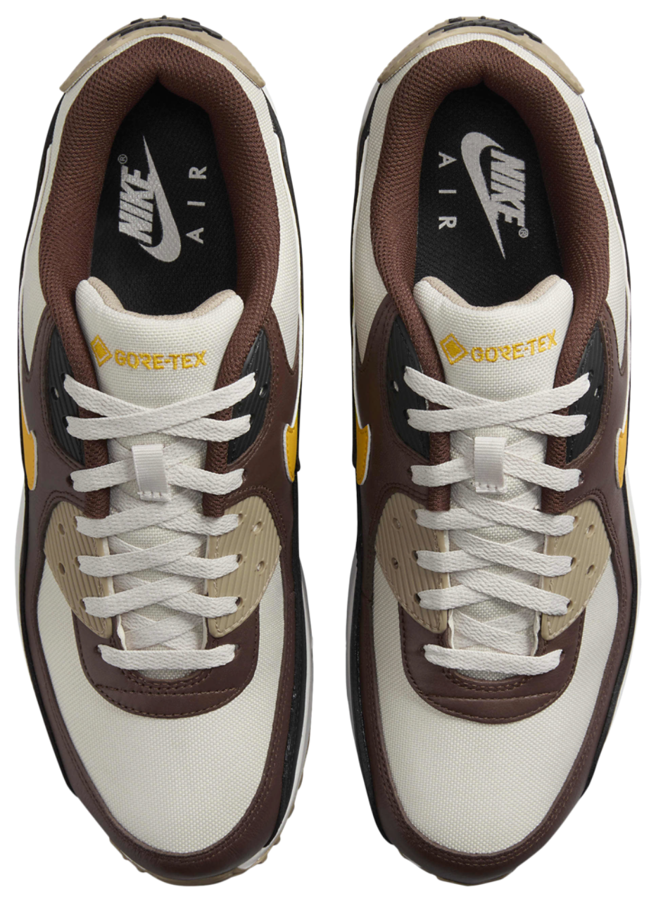 Nike Air Max 90 GTX Image 4 of 5. Tap to open photo gallery.