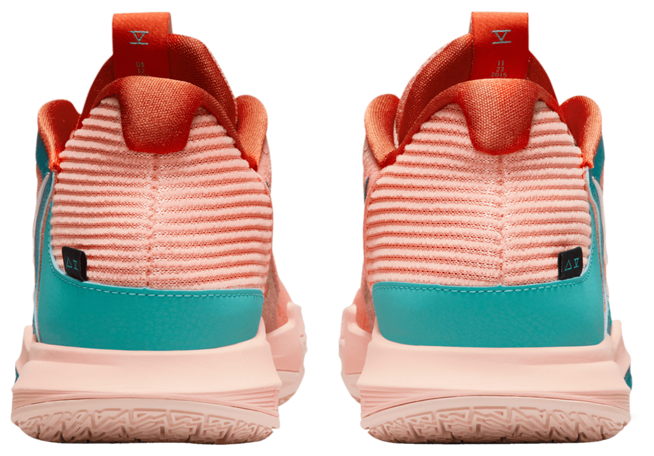 Nike Kyrie Low 5 Image 3 of 5. Tap to open photo gallery.