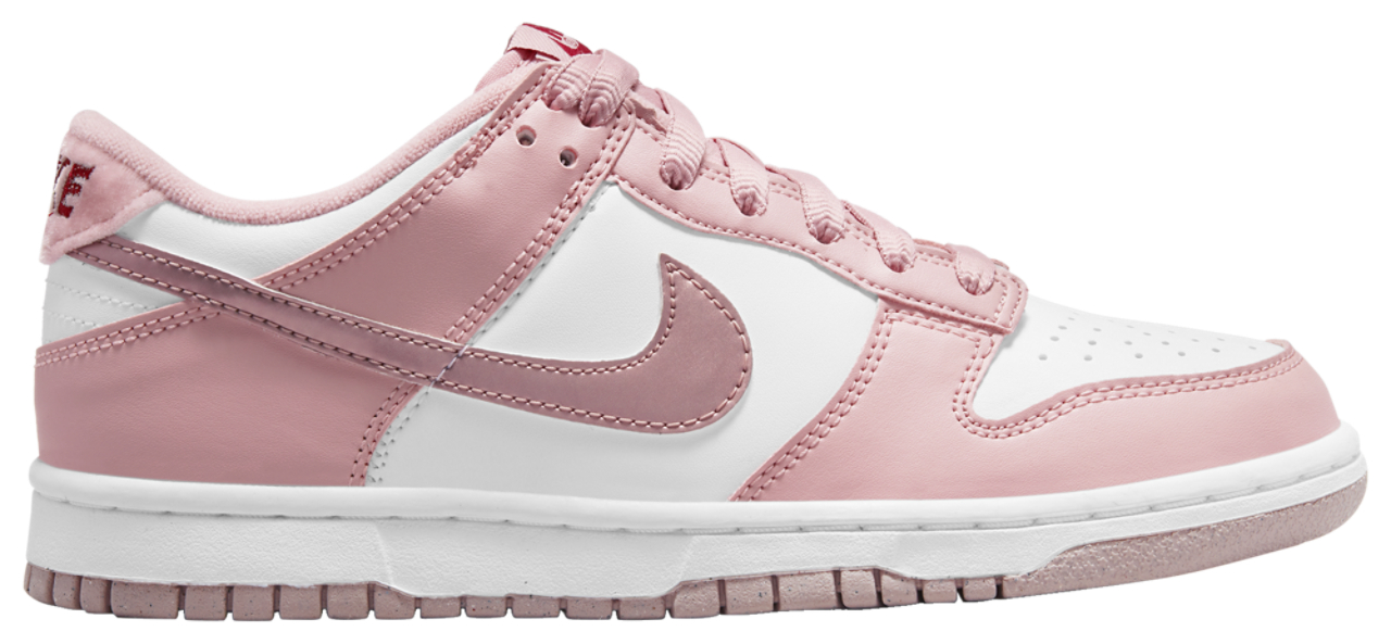 Nike Dunk Low Image 1 of 6. Tap to open photo gallery.