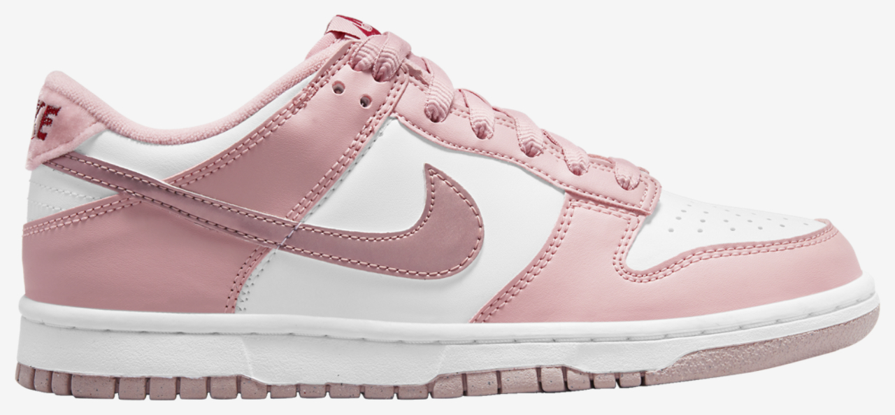 Nike Dunk Low Image 1 of 6. Tap to open photo gallery.