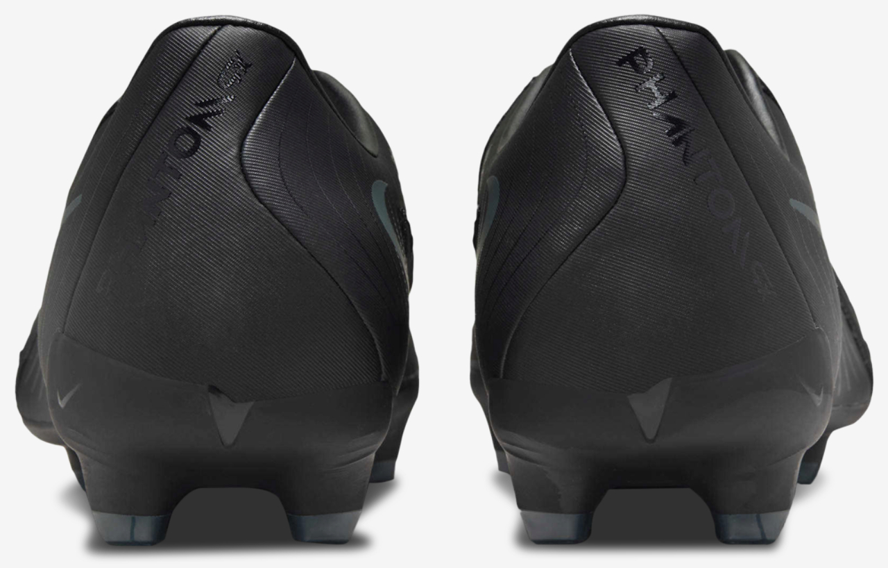 Nike Phantom GX II Academy FG/MG Image 4 of 6. Tap to open photo gallery.