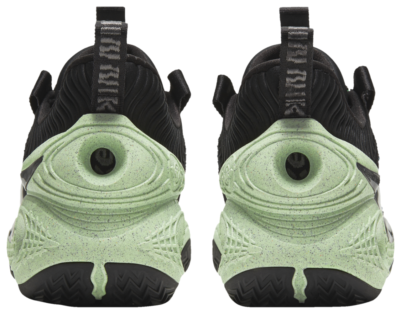 Nike Cosmic Unity Image 3 of 5. Tap to open photo gallery.