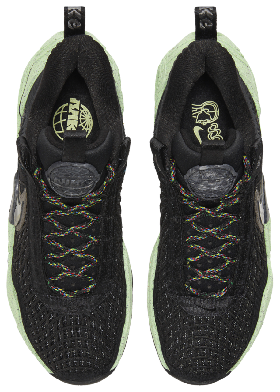 Nike Cosmic Unity Image 4 of 5. Tap to open photo gallery.