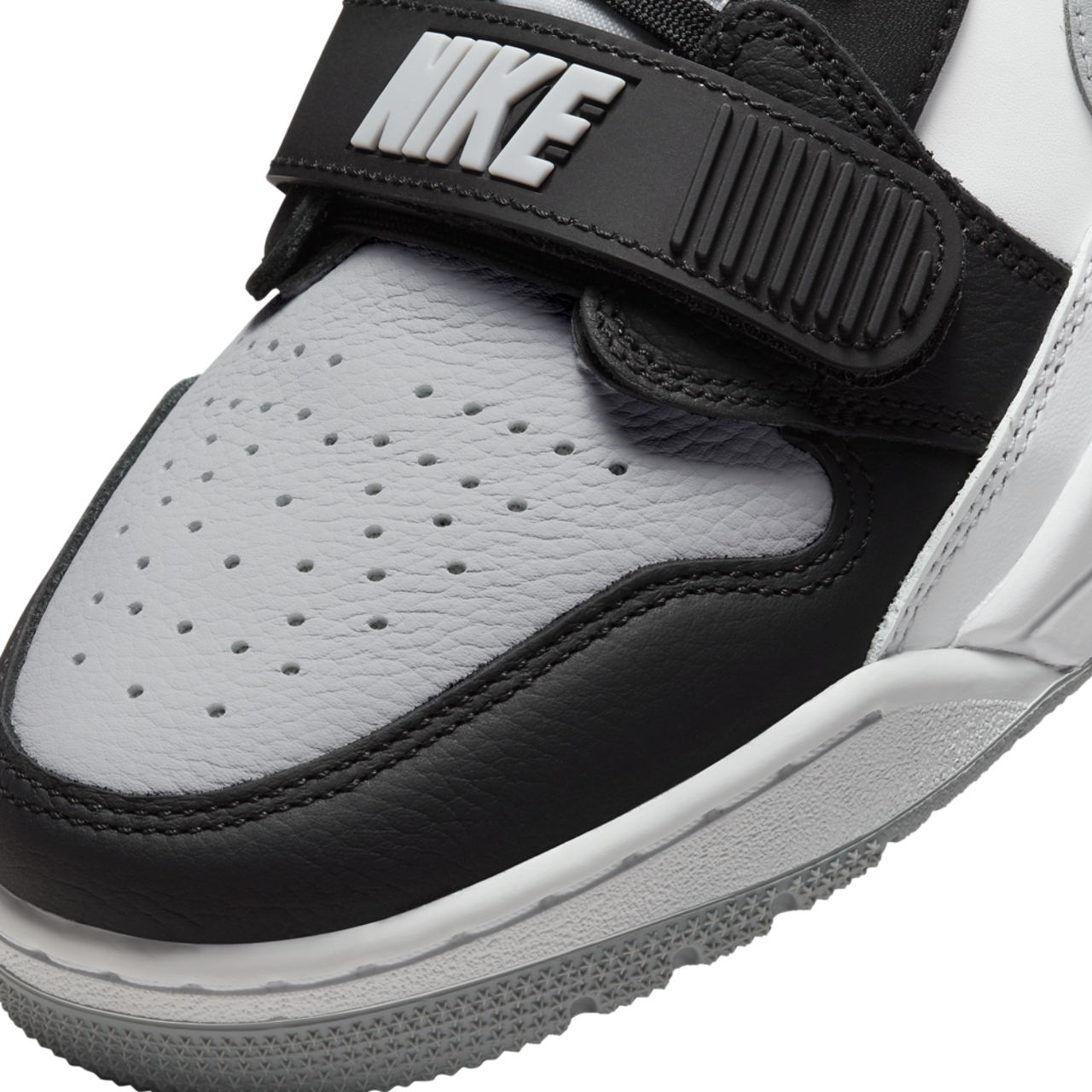 Jordan Legacy 312 Low Image 6 of 7. Tap to open photo gallery.