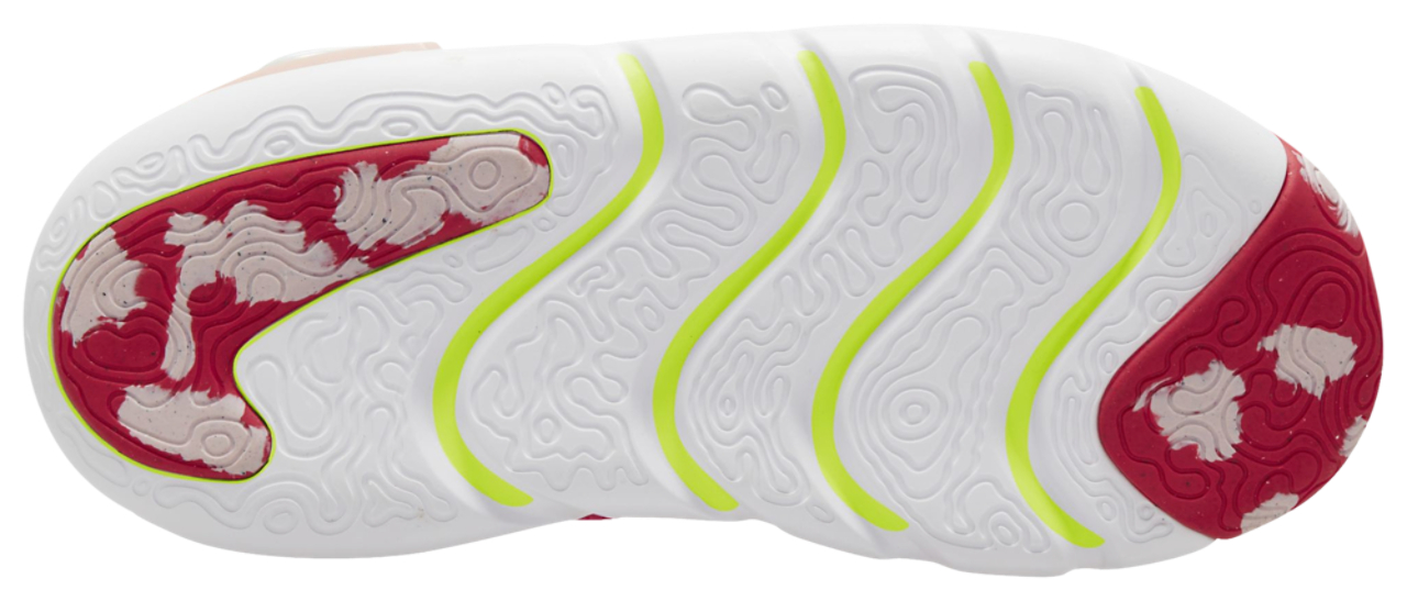 Nike Dynamo Go Flyease SE Image 3 of 3. Tap to open photo gallery.