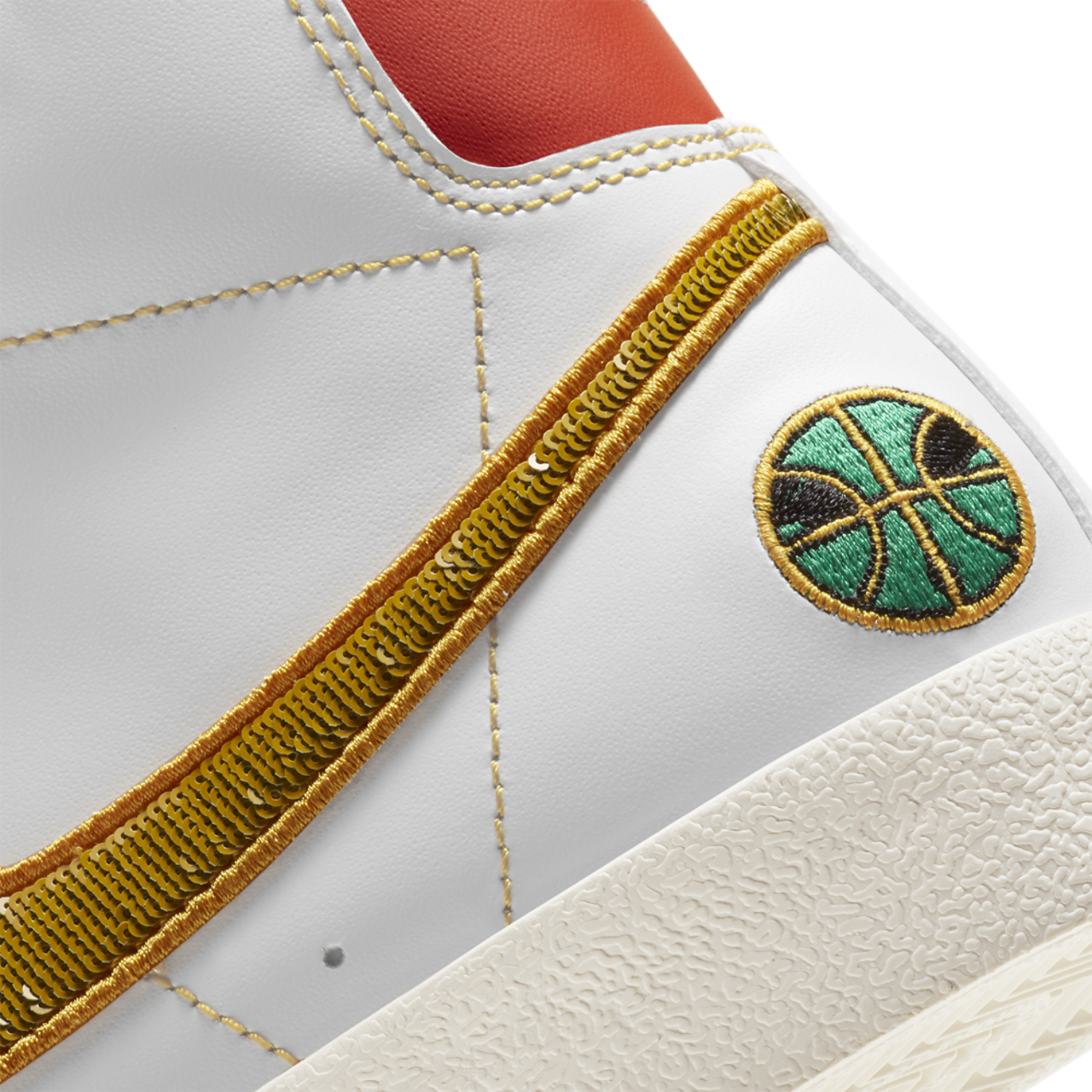 Nike Blazer Mid '77 Image 7 of 9. Tap to open photo gallery.