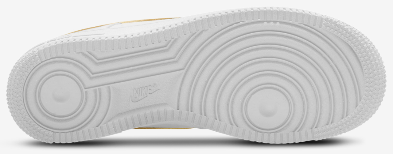 Nike Air Force 1 '07 LE Low Image 4 of 4. Tap to open photo gallery.
