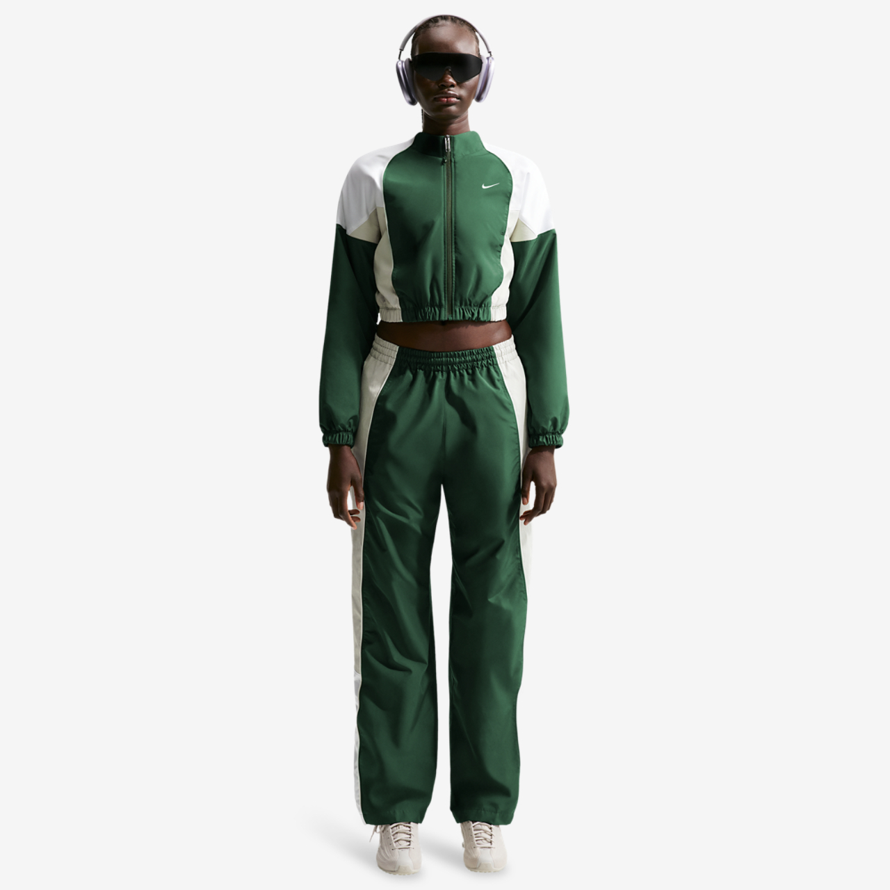 Nike NSW Shrunken Track Jacket Mod Image 3 of 4. Tap to open photo gallery.