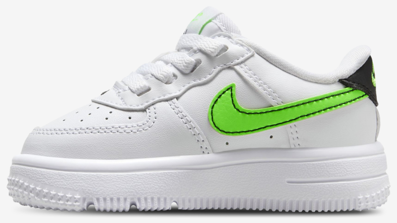 Nike Air Force 1 Low EasyOn Image 2 of 5. Tap to open photo gallery.
