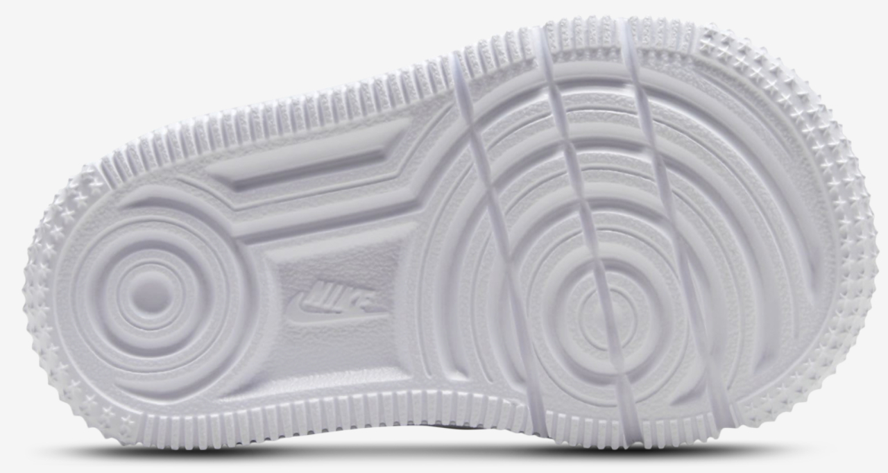 Nike Air Force 1 Low EasyOn Image 5 of 5. Tap to open photo gallery.