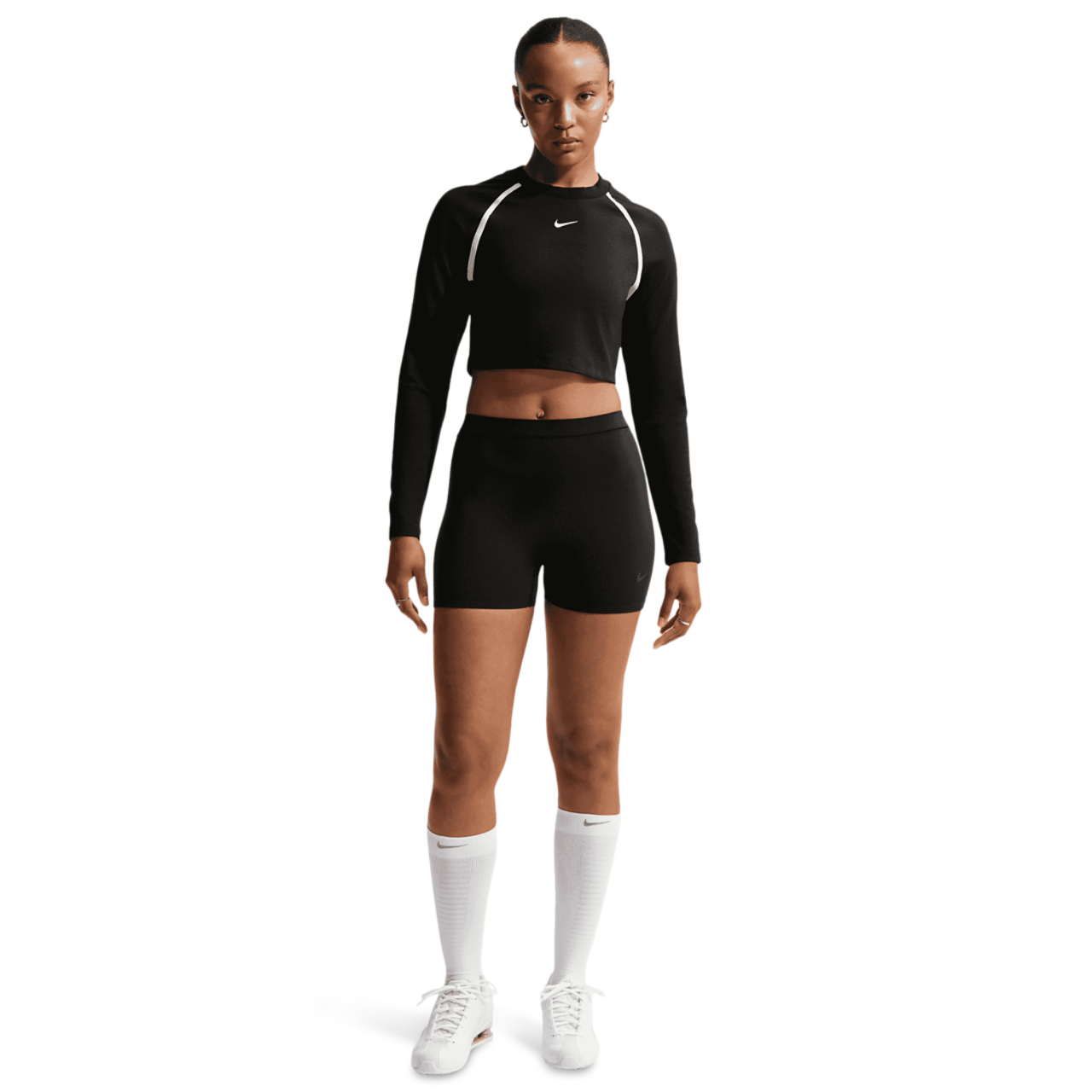 Nike NSW Street Long Sleeve Body Bold Crop Image 4 of 5. Tap to open photo gallery.