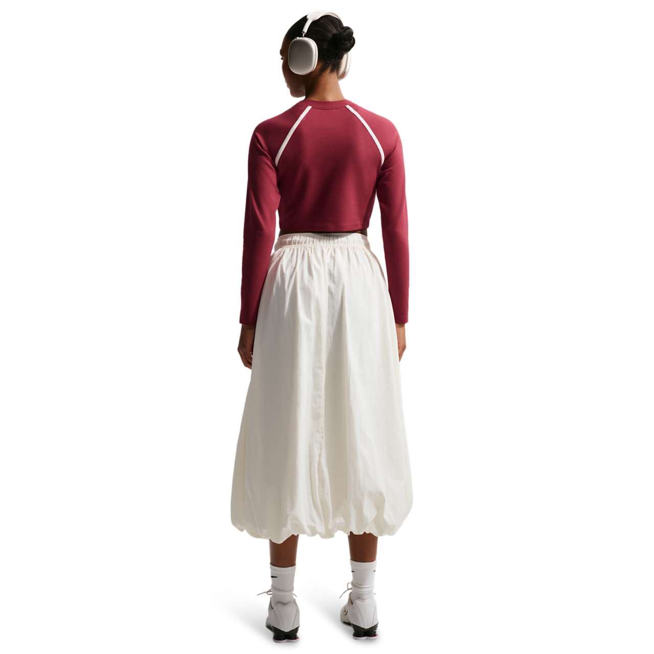 Nike NSW Street Long Sleeve Body Bold Crop Image 4 of 4. Tap to open photo gallery.