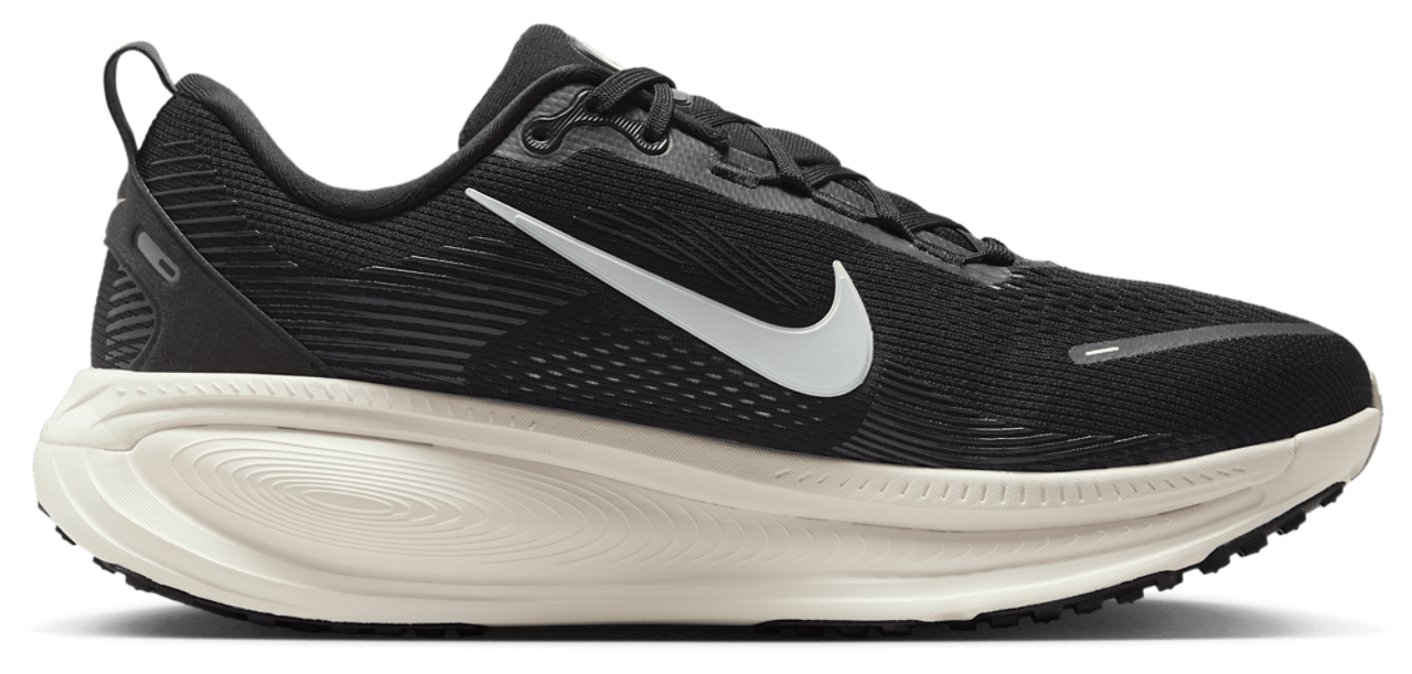 Nike Vomero 18 Wide Image 1 of 5. Tap to open photo gallery.