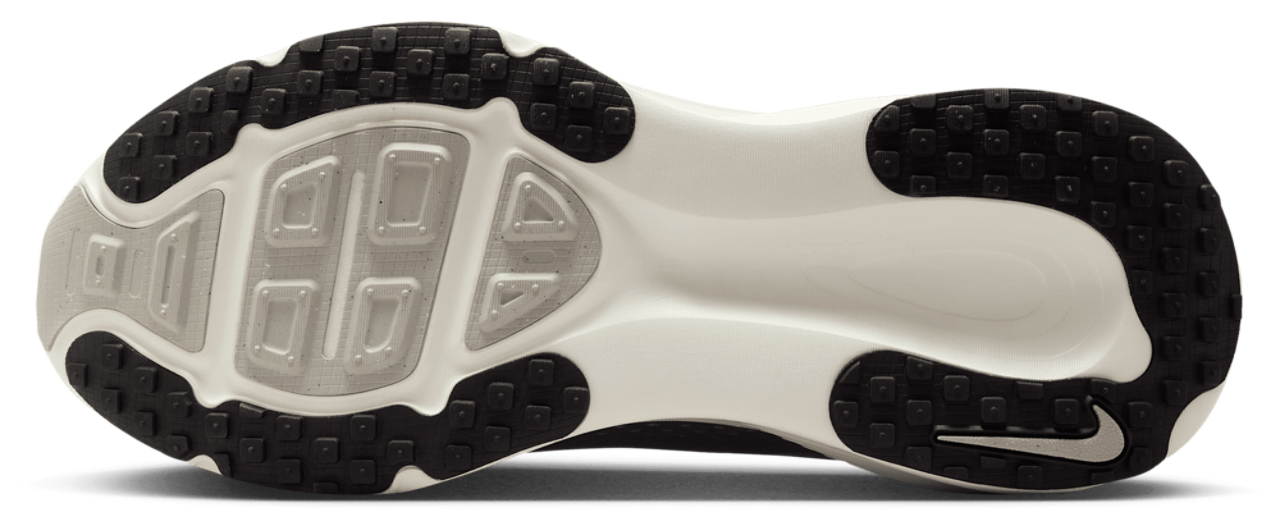 Nike Vomero 18 Wide Image 5 of 5. Tap to open photo gallery.