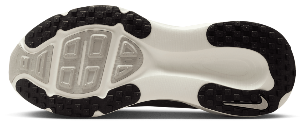 Nike Vomero 18 Wide Image 5 of 5. Tap to open photo gallery.