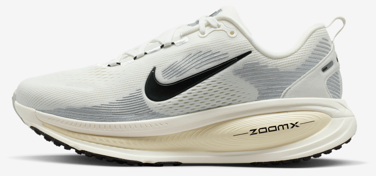 Nike Vomero 18 Image 2 of 5. Tap to open photo gallery.
