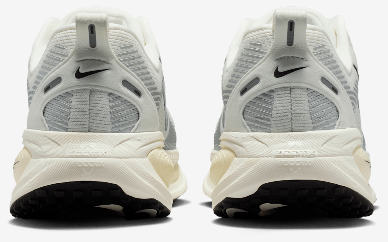 Nike Vomero 18 Image 3 of 5. Tap to open photo gallery.