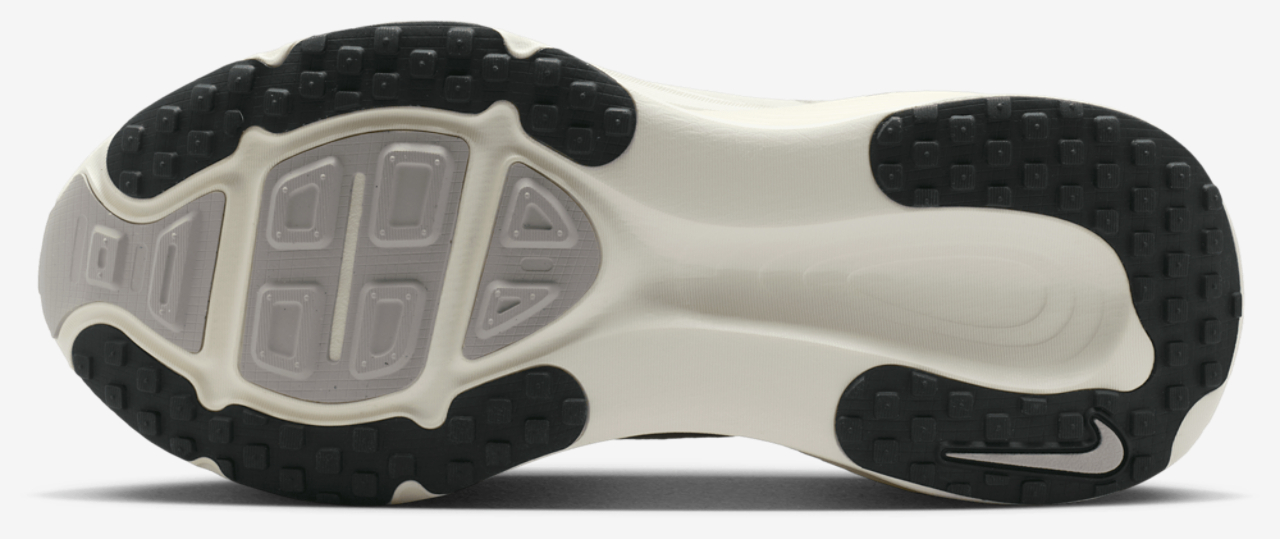 Nike Vomero 18 Image 5 of 5. Tap to open photo gallery.