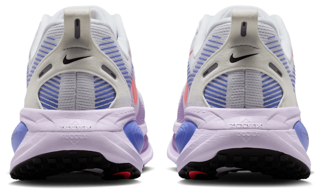 Nike Vomero 18 Image 3 of 8. Tap to open photo gallery.