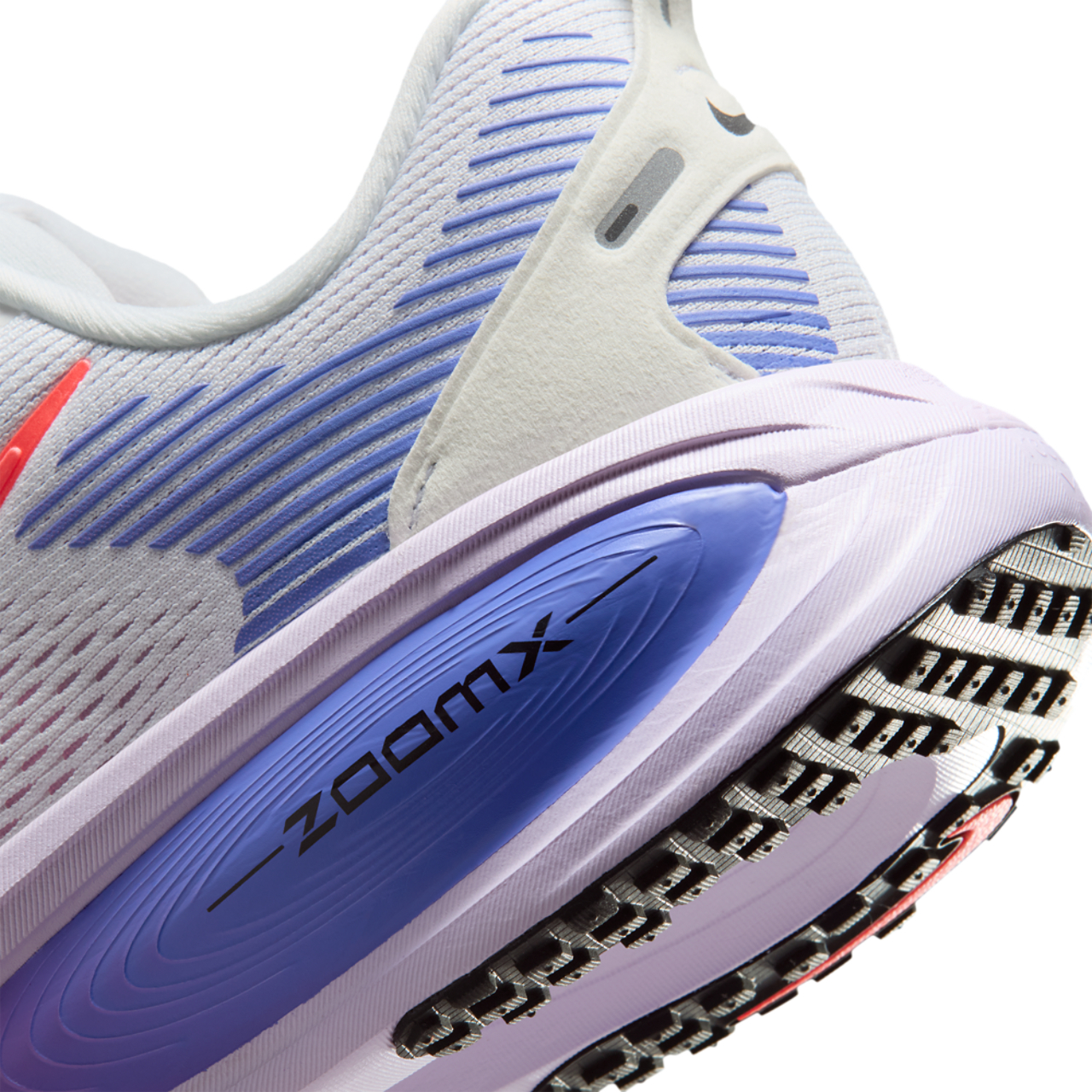 Nike Vomero 18 Image 8 of 8. Tap to open photo gallery.