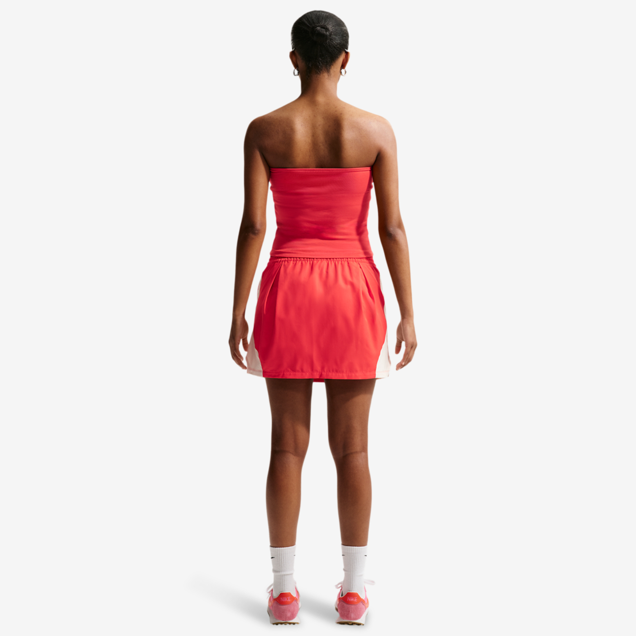 Nike NSW Street Mr Mini Skirt Image 4 of 4. Tap to open photo gallery.
