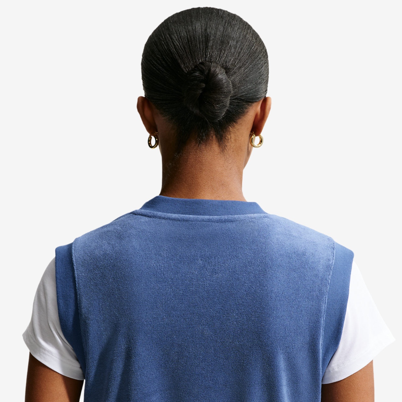Nike NSW Chill Terry Towel Tank Image 2 of 4. Tap to open photo gallery.