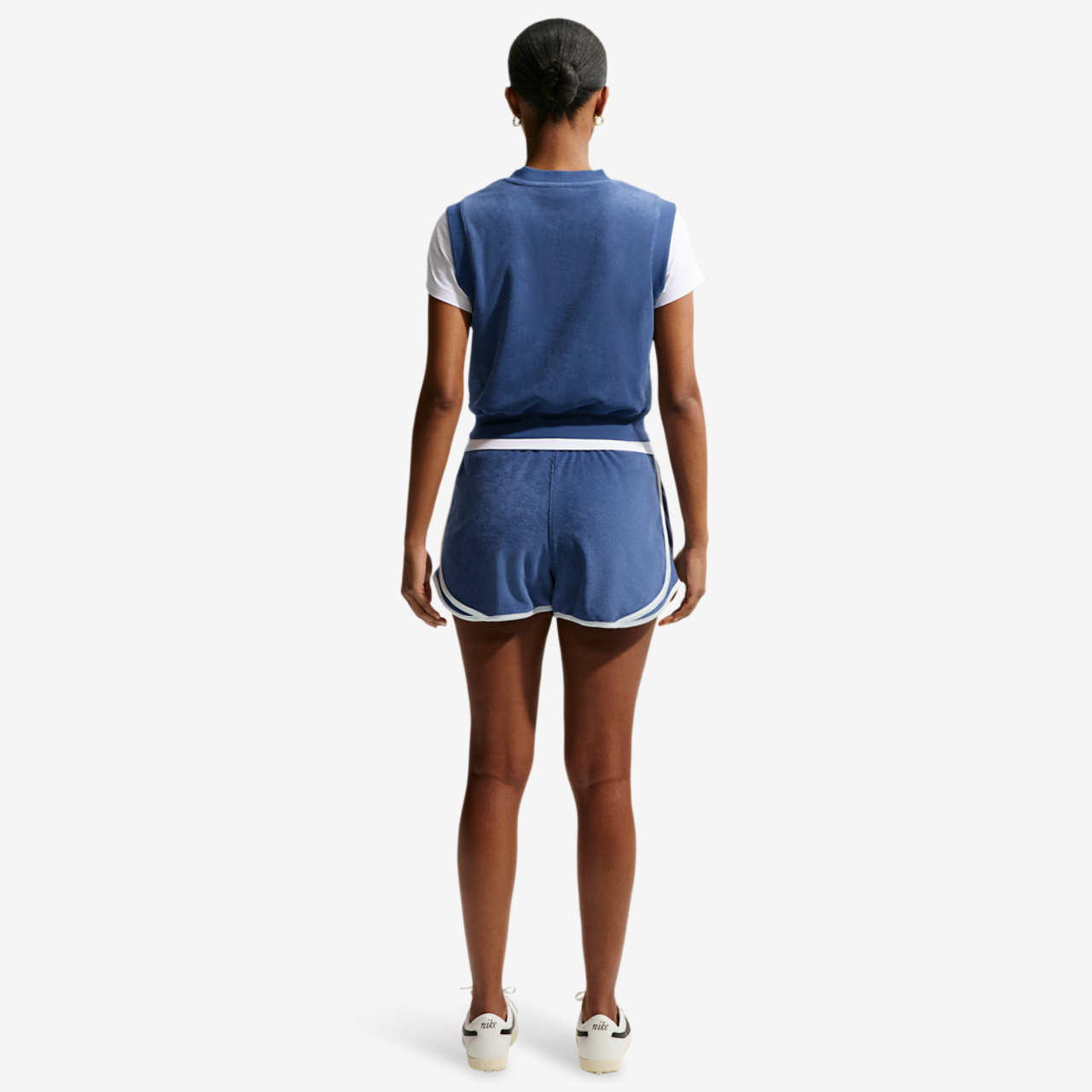 Nike NSW Chill Terry Towel Tank Image 4 of 4. Tap to open photo gallery.