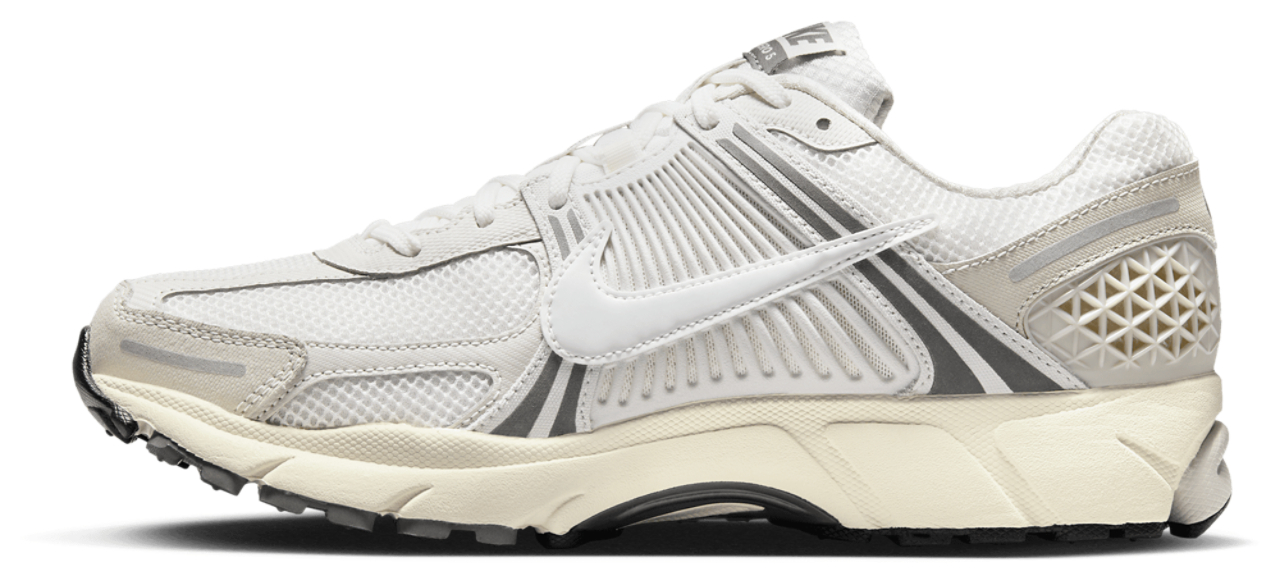 Nike Vomero 5 Image 2 of 5. Tap to open photo gallery.