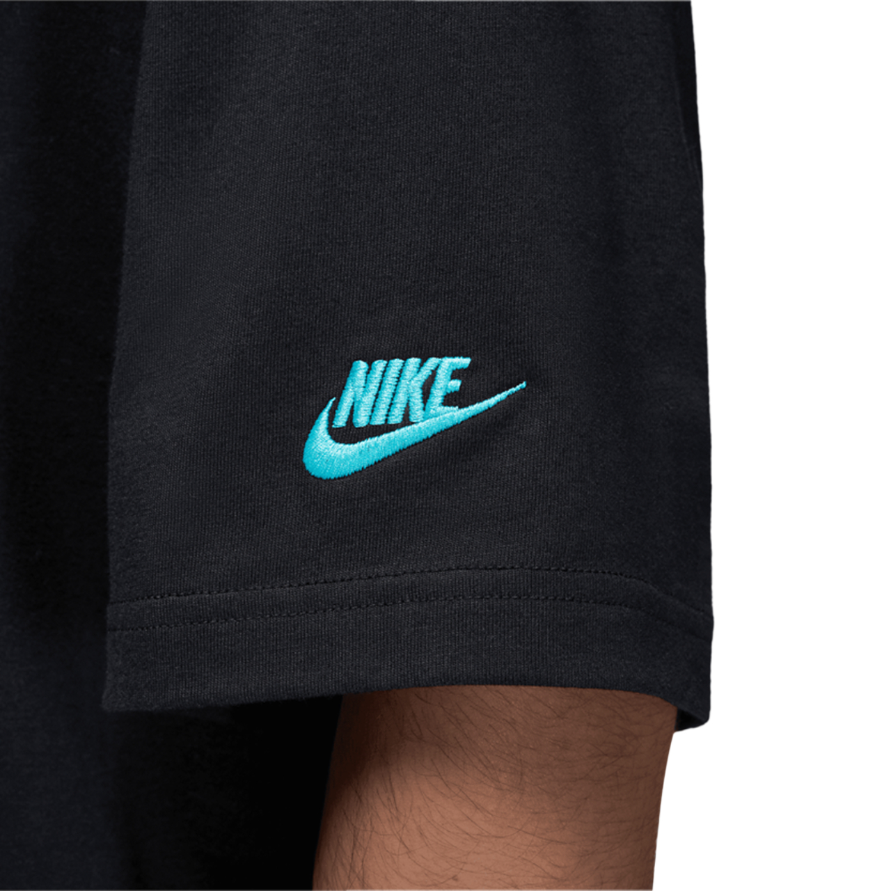 Jordan Brooklyn Air Oversized Crew Image 5 of 6. Tap to open photo gallery.
