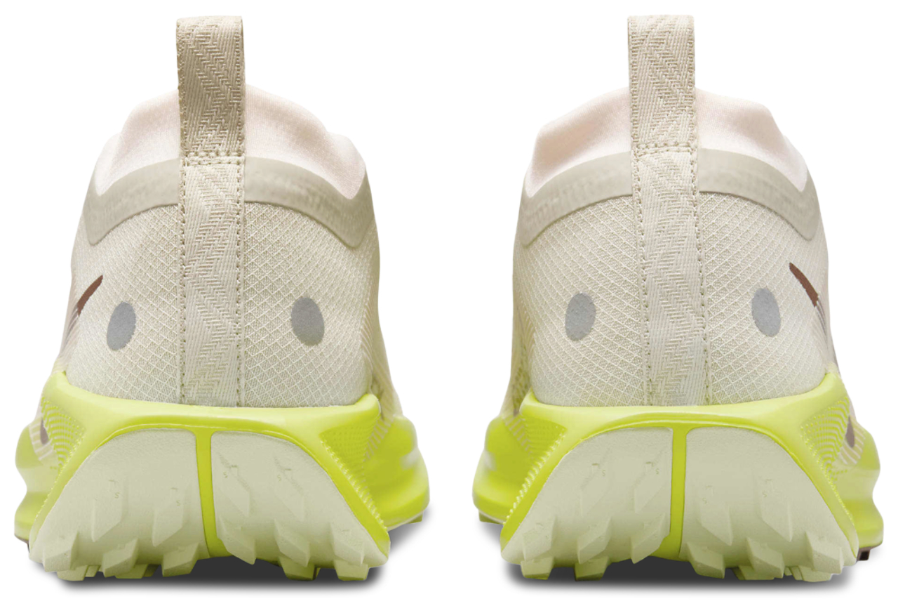 Nike Reactx Pegasus Trail 5 GTX Image 3 of 5. Tap to open photo gallery.