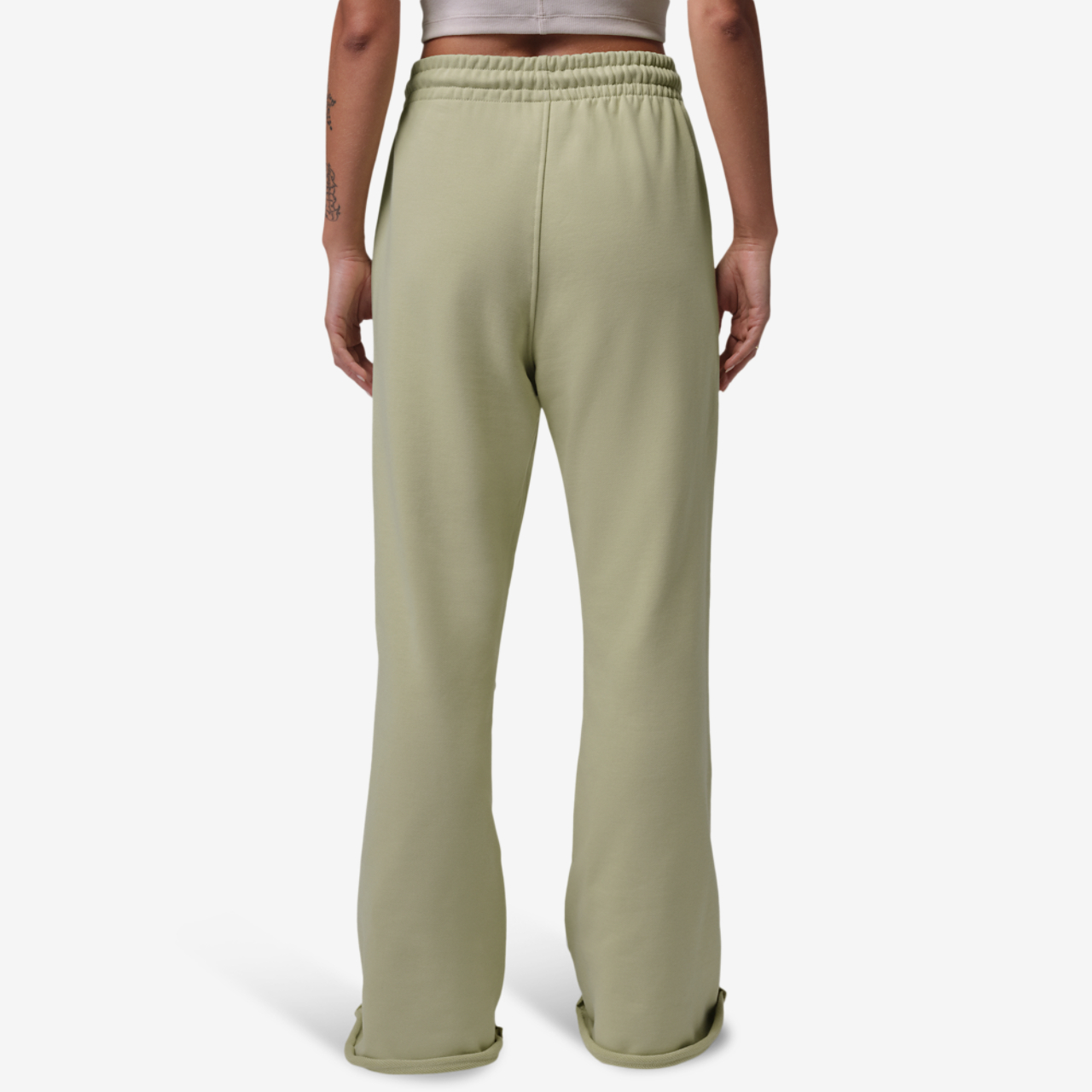 Jordan Flight Fleece FLR Pants Image 2 of 4. Tap to open photo gallery.