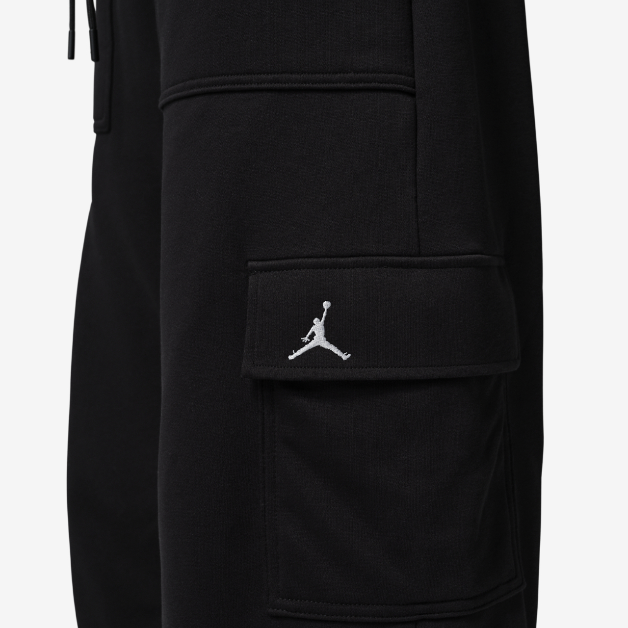 Jordan Brooklyn Fleece Cargo Pant Image 4 of 5. Tap to open photo gallery.