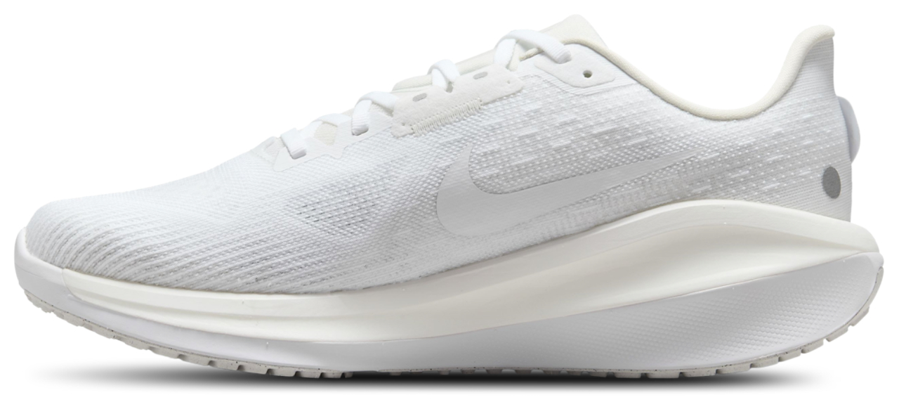 Nike Vomero 17 Image 2 of 5. Tap to open photo gallery.