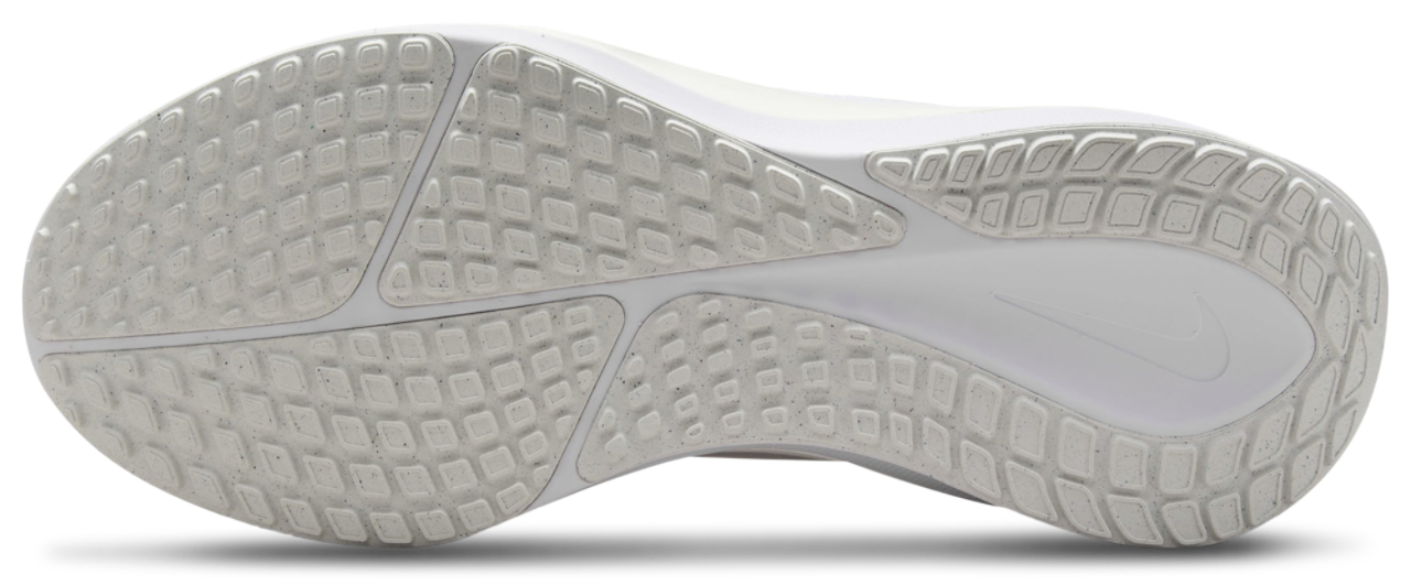 Nike Vomero 17 Image 5 of 5. Tap to open photo gallery.