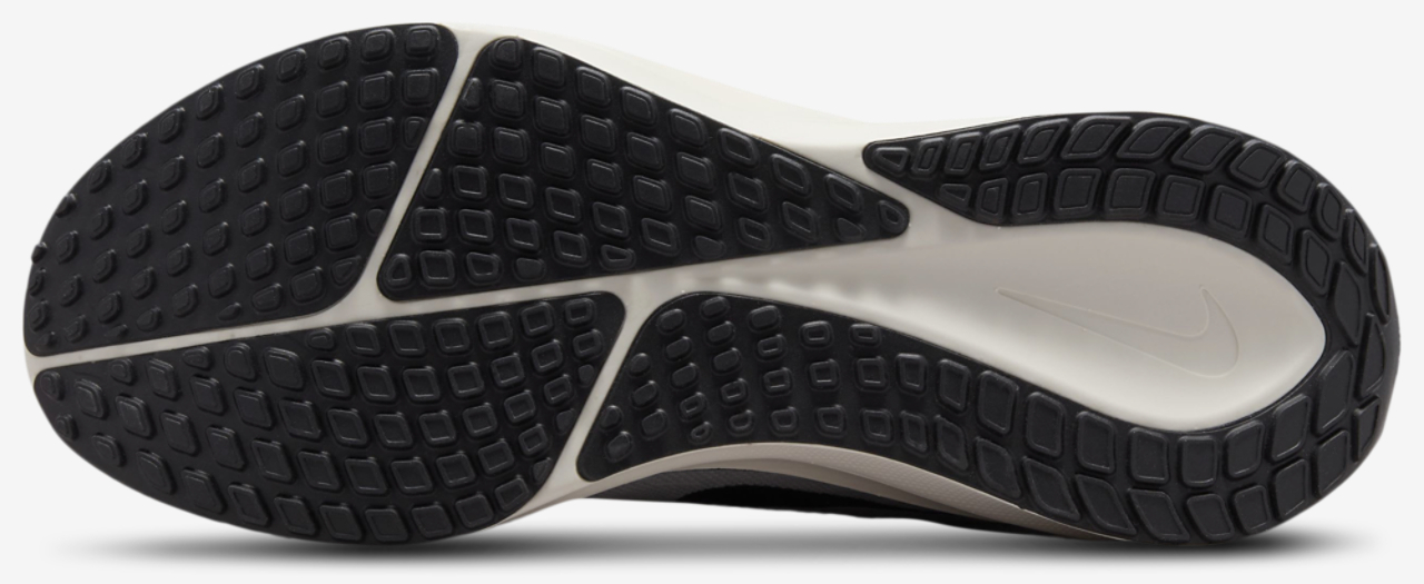 Nike Vomero 17 Image 5 of 5. Tap to open photo gallery.