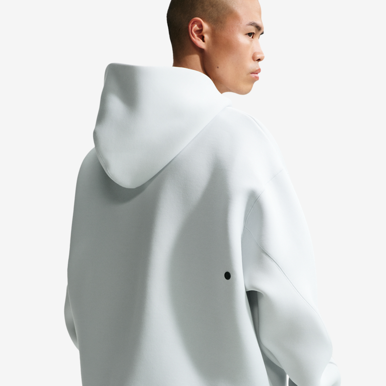 Nike Tech Fleece Ergo Full-Zip Image 2 of 6. Tap to open photo gallery.