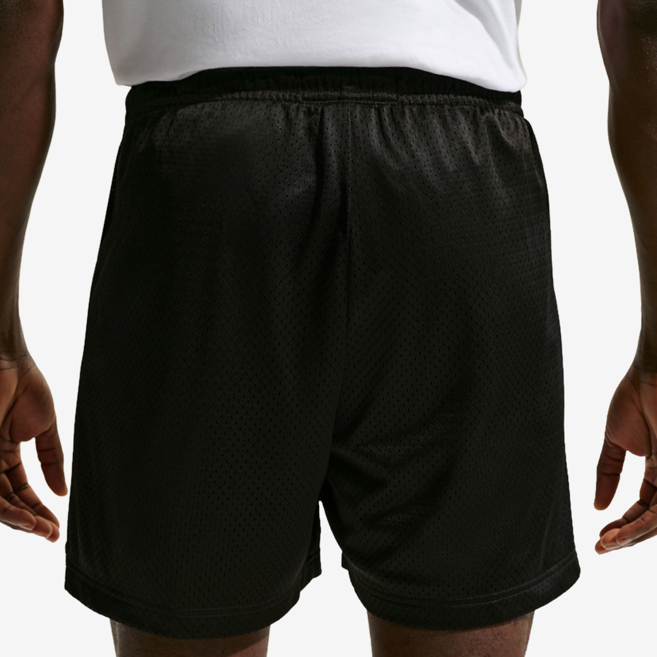 Nike Dri-FIT Standard Issue Mesh 5IN Shorts Image 2 of 4. Tap to open photo gallery.