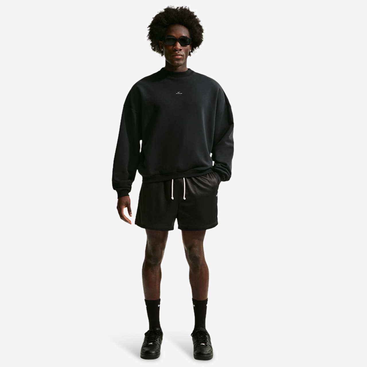 Nike Dri-FIT Standard Issue Mesh 5IN Shorts Image 3 of 4. Tap to open photo gallery.